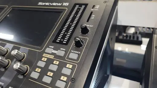 Tascam Live Station - SONICVIEW16XP 2