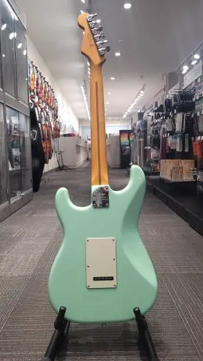Store Special Product - Fender AM Pro Strat - 017-3900-757