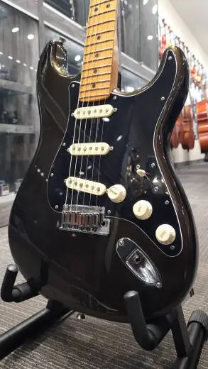 Fender Ultra Strat - Texas Tea - 011-8012-790 2