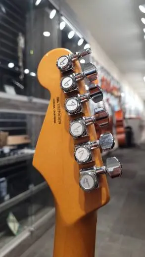 Fender Ultra Strat - Texas Tea - 011-8012-790 2