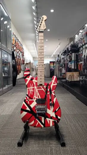 EVH  Striped Series - 510-7902-503