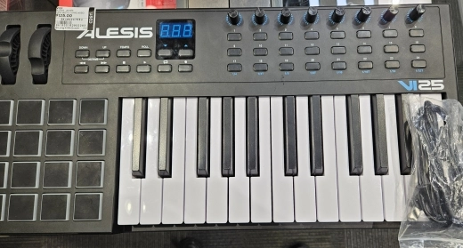 Alesis - VI25