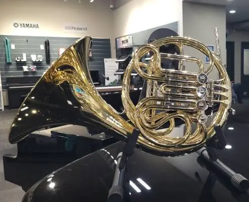 Yamaha Double French Horn - YHR567