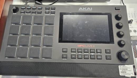 DJ機材 AKAI MPC LIVE 2 MPC LIVE II | STANDALONE MUSIC PRODUCTION CENTER W/ BUILT-IN