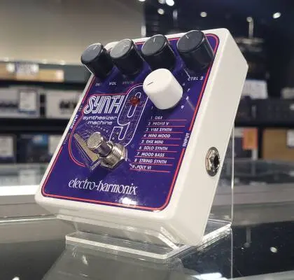 Electro-Harmonix Synthesizer - SYNTH9