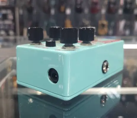 Walrus Audio Compressor - DEEPSIX 2