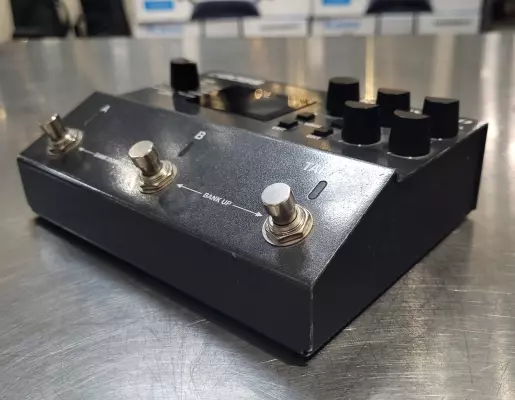 BOSS Reverb Pedal - RV-500 2