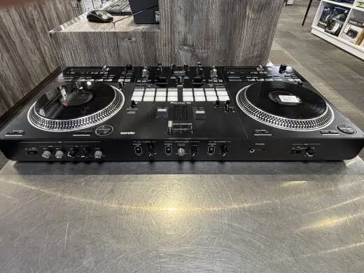 Pioneer DJ - DDJ-REV7