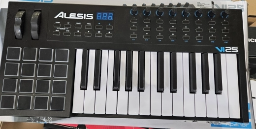 Alesis - VI25