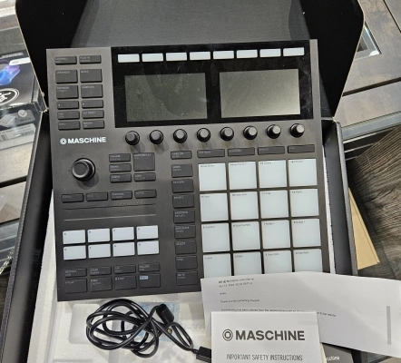 Store Special Product - Native Instruments - MASCHINE MK3