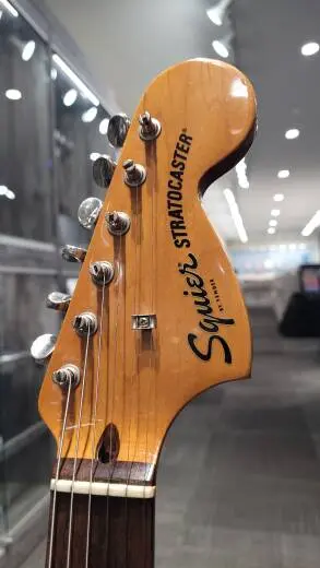 Squier CV 70's Strat - 037-4020-521 2