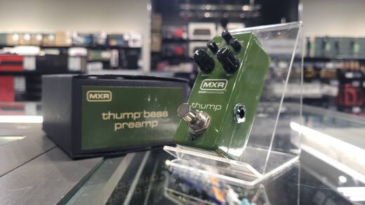 Gear Hunter | MXR Thump Bass Preamp - JD-M281