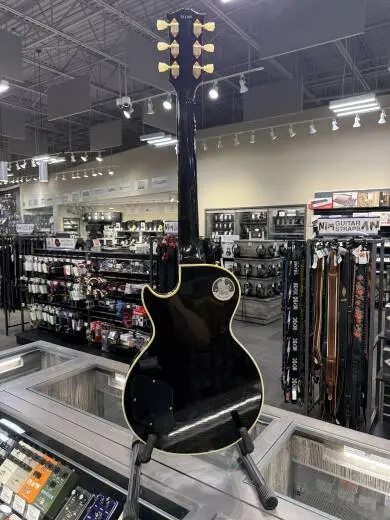 Gibson Custom Shop - Murphy Lab Lite Aged '57 Les Paul Custom 3-Pickup w/Gold Bigsby - Ebony 2