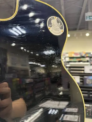 Gibson Custom Shop - Murphy Lab Lite Aged '57 Les Paul Custom 3-Pickup w/Gold Bigsby - Ebony 2