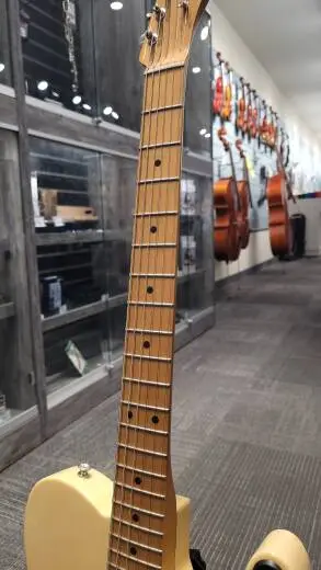 Fender Noventa Tele - 014-0912-307 2