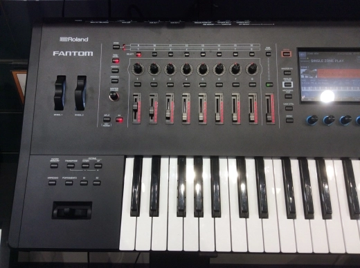 Roland - FANTOM-6 2