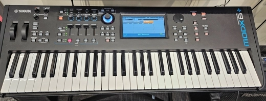 Yamaha - MODX6+