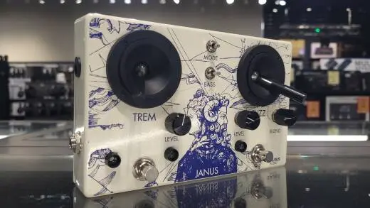 Store Special Product - Walrus Audio Fuzz/Tremolo - JANUS