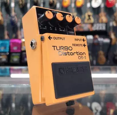 BOSS Turbo Distortion - DS-2 2
