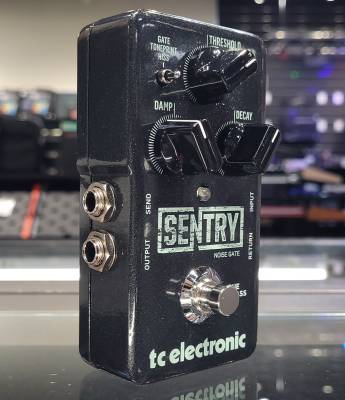 TC Electronic Sentry Noise Gate | Long & McQuade
