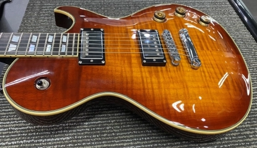 Schecter Solo 6 Custom Sunburst 5