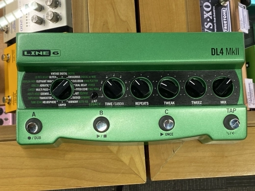 Line 6 - DL4 MKII 2