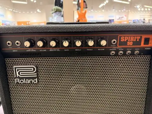 Spirit 50 Combo Amp 2