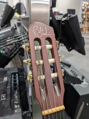 Godin Guitars - G12817 3