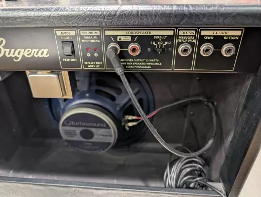 Bugera - V22 INFINIUM 2