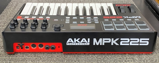 Akai - MPK225 MIDI 2