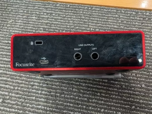 Focusrite - SCARLETTSOLOMK3 2