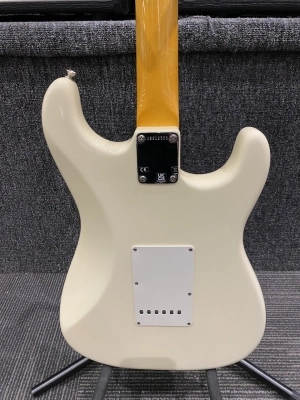 Fender - American Vintage II 1961 Stratocaster Left-Hand, Rosewood Fingerboard - Olympic White 2
