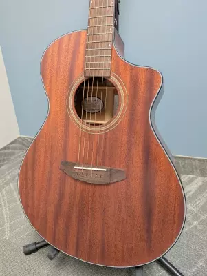 BREEDLOVE WILDWOOD CONCERT SATIN CE 2