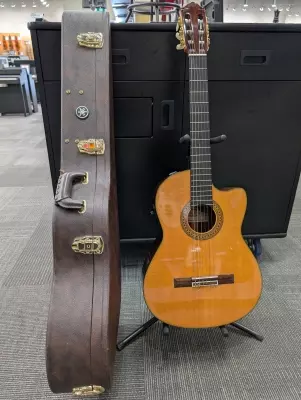 YAMAHA GCX31C CLASSIC GUITAR WITH PICKUP SYSTEM