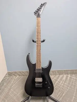 X Series Soloist SLA6 DX Baritone, Laurel Fingerboard - Satin Black