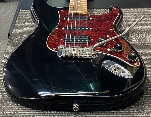 G&L Legacy Tribute HSS Black 5