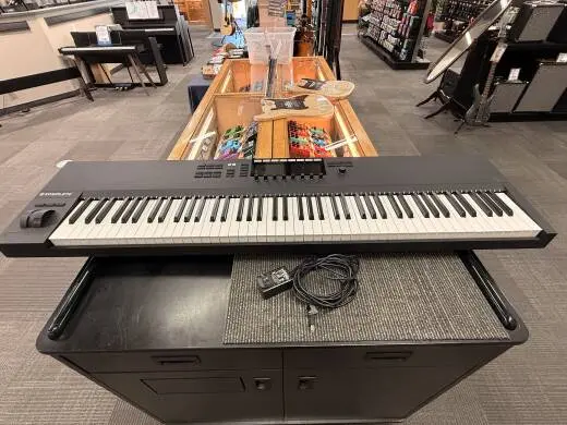 Native Instruments - KONTROL S88 MK2
