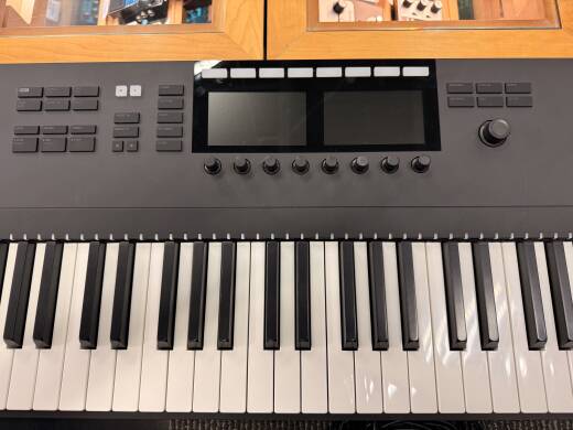 Native Instruments Komplete Kontrol S88 MK2 88-note Controller