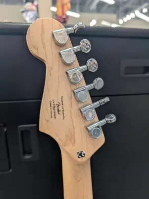 Squier - 037-0121-554 5