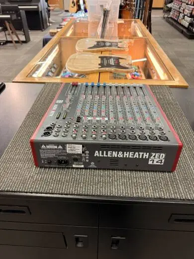 Allen & Heath - ZED-14 2