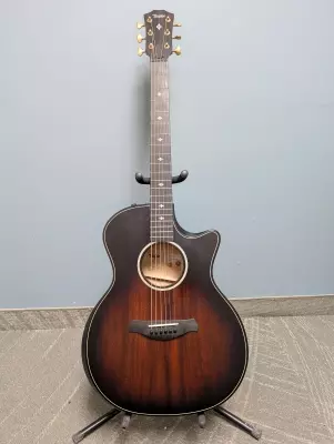 Taylor Guitars - 324CE B.E.