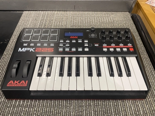 Akai - MPK225