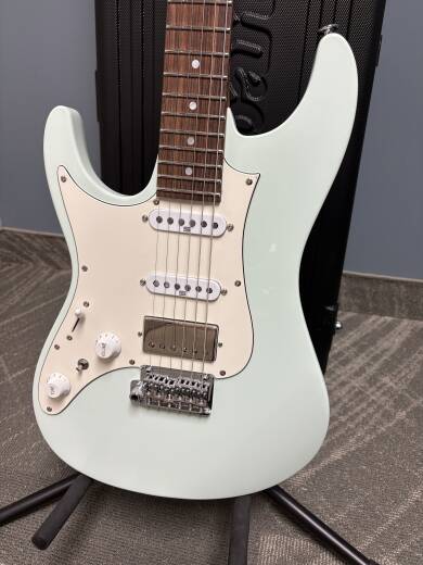 Store Special Product - Ibanez - AZ2204NWLMGR