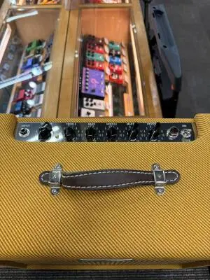 Fender - 021-3205-700 2