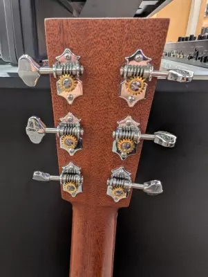 LARRIVEE D40 LEFT HANDED 2