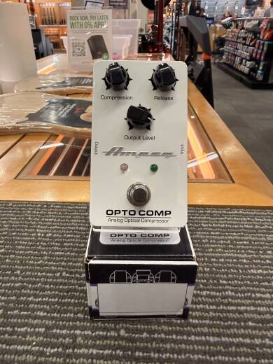 Ampeg Opto Comp - Analog Optical Compressor