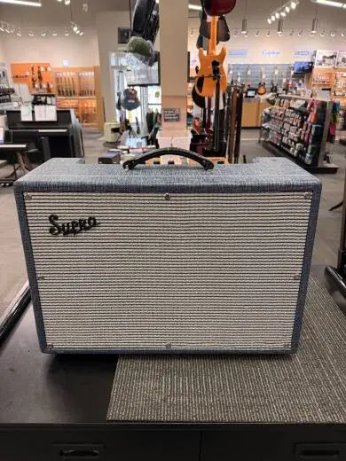 Supro Dual Tone 1624T
