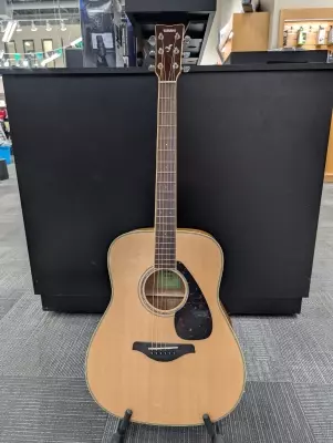 YAMAHA FG840 SPRCE/FLAMED MAPLE