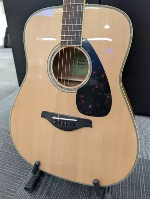 YAMAHA FG840 SPRCE/FLAMED MAPLE 2