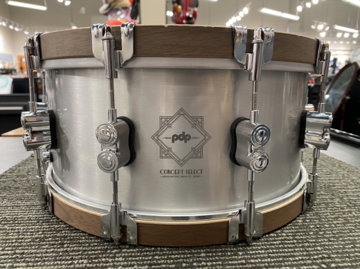 Pacific Drums - Concept Select 6.5x14'' Snare - 3mm Aluminum with Walnut Wood Hoops